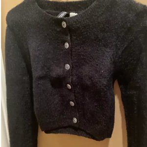 h&m fuzzy sweater <3